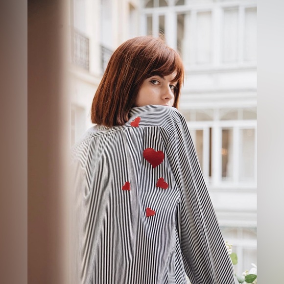 Macgraw Critic Shirt in black & white stripe with appliqué falling hearts (US 4) - Picture 1 of 10